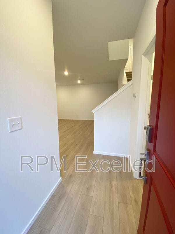 Photo - 14539 203rd Ave E