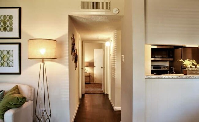 Photo - 3 bedroom in Houston TX 77062 Unidad 3047