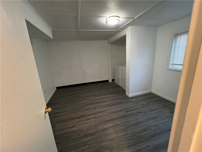 Photo - 10 Brig Dean Rd Unidad 3