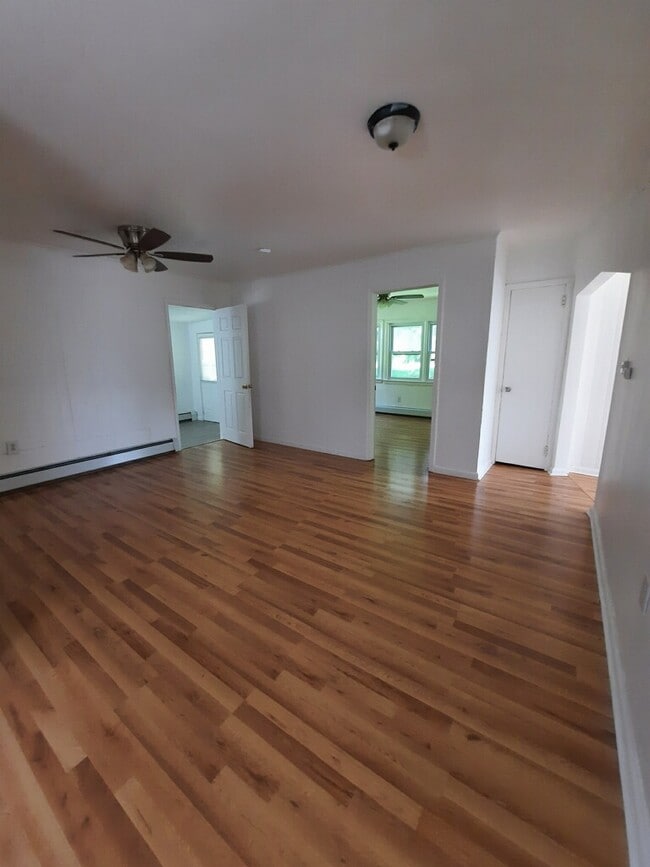 300 County Rd 565