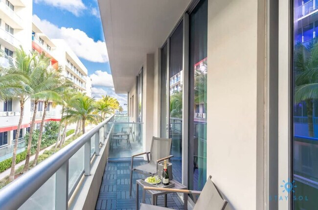 Building Photo - 777 N Ocean Dr Unit ID1227401P Rental