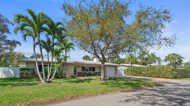 Photo - 2549 NE 27th Ave