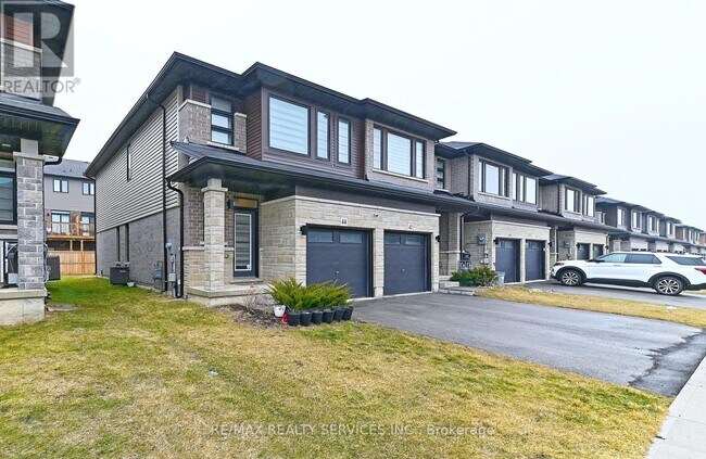 Photo - 44 June Callwood Wy