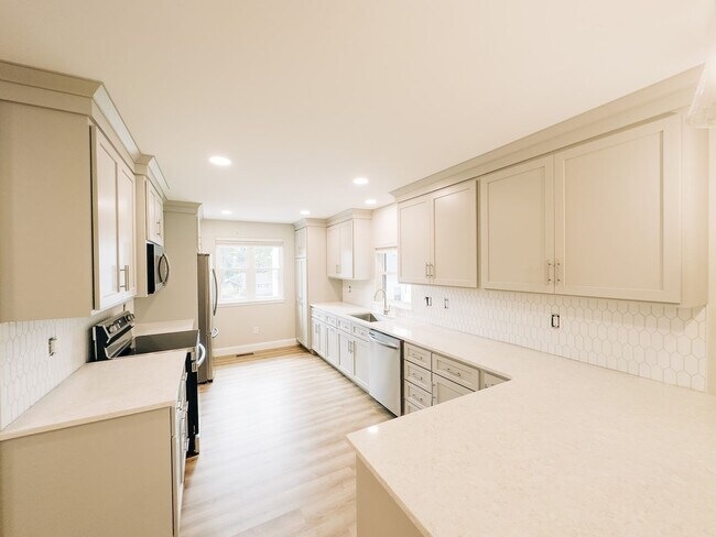 Photo - 208 E 16th St Unit 208 E 16th