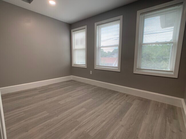 Photo - 102 Nonantum St Unit 102