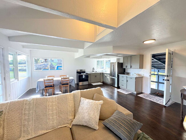 Photo - "Charming 3-Bed, Renovated Convenience on Ainaola Drive in Hilo!"