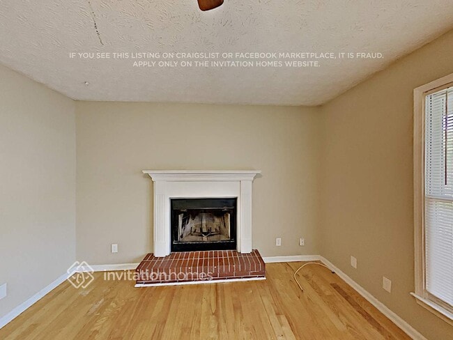 Photo - 305 Mary Alice Dr
