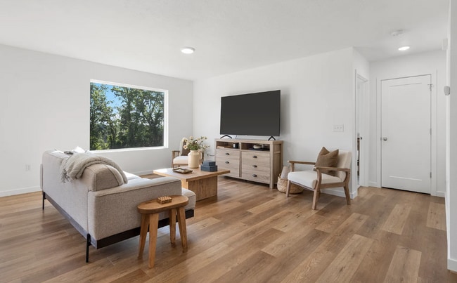 Photo - Beautiful 5 bedroom home - Nixa MO