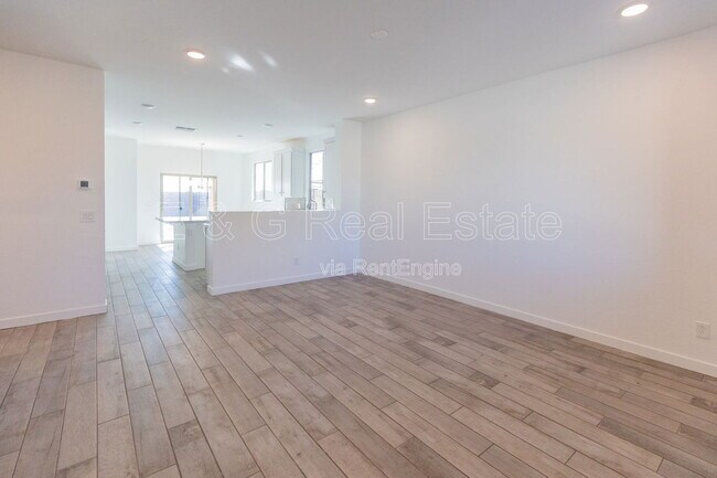 Photo - 17049 W Alice Ave