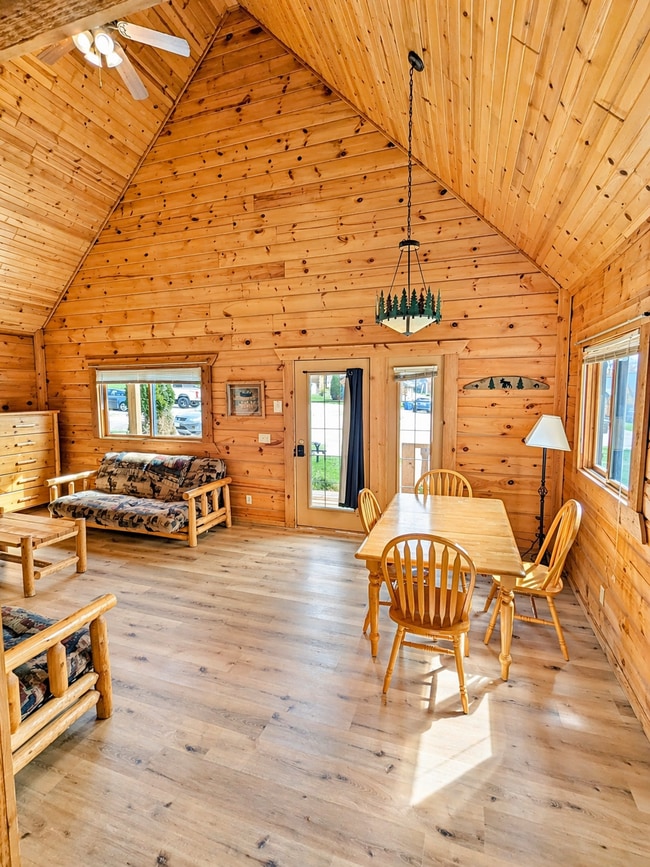 Photo - 721 Skatepark Court