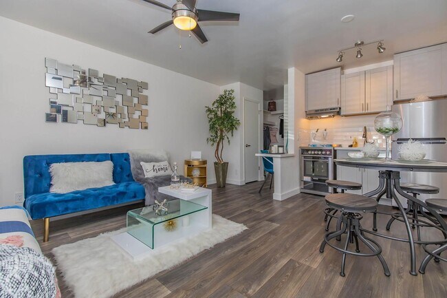 Photo - Studio 710 Apartments