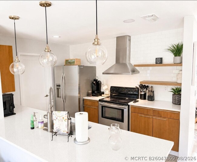 Photo - 3026 Dunlin Rd