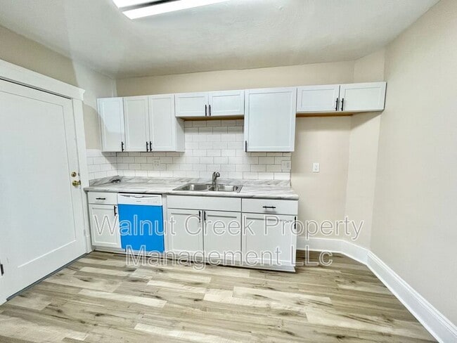 Photo - 173 Fairlawn Ave