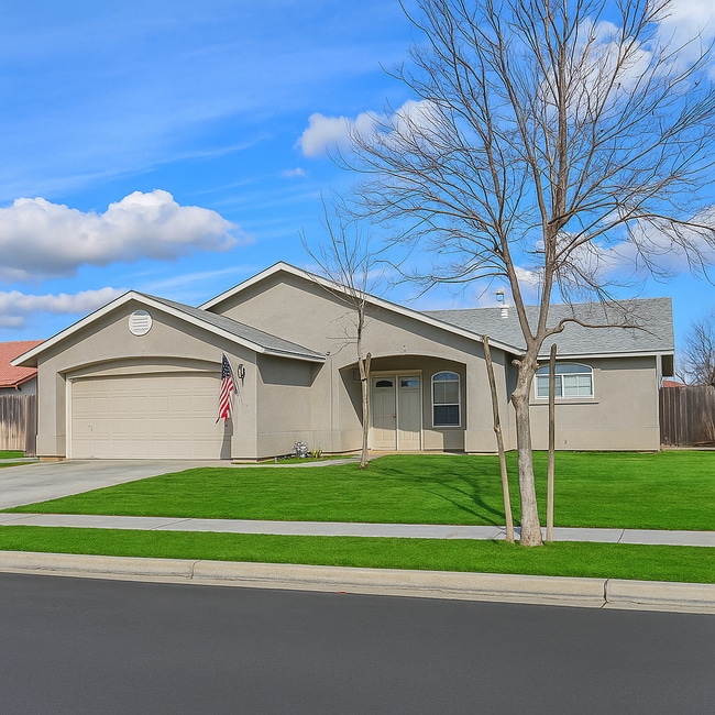 Building Photo - 950 Geneva Dr