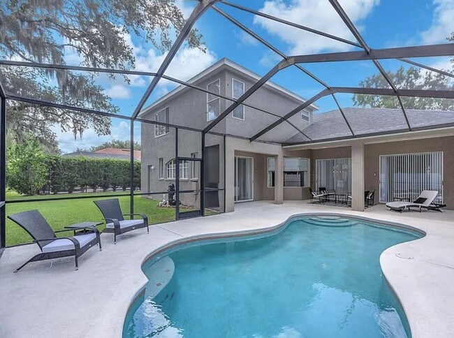 Photo - 5/3.5 Pool Home, Cul-de-Sac, large military presence