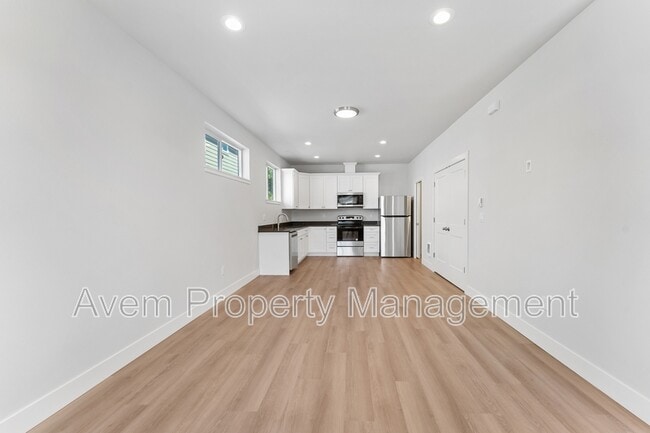 Photo - 936 Molalla Ave