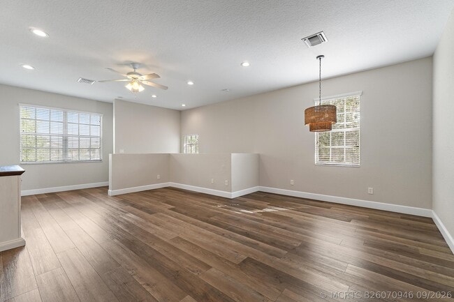 Photo - 1561 SE Wilshire Pl Unit 204