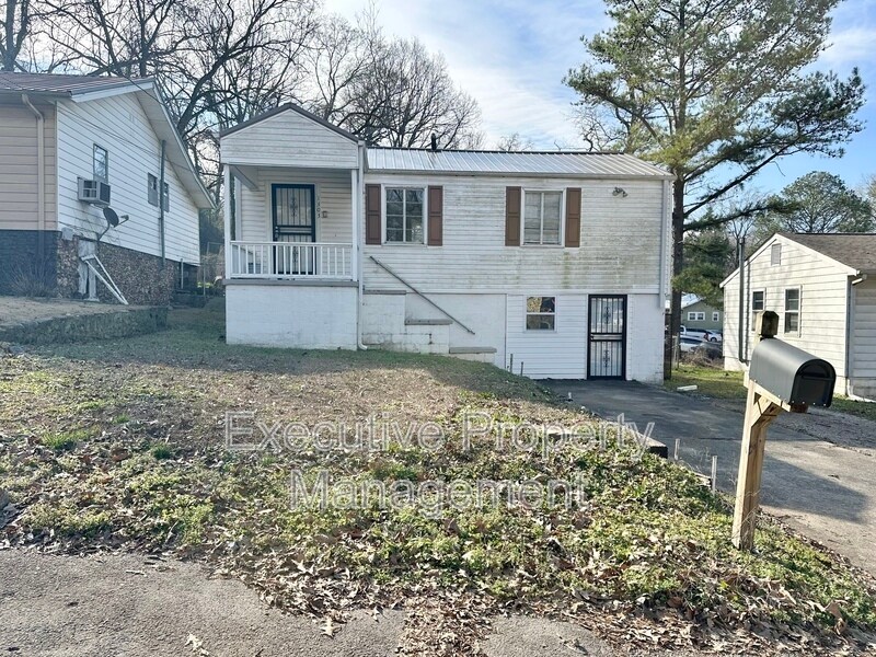 Photo - 1303 9th Ave