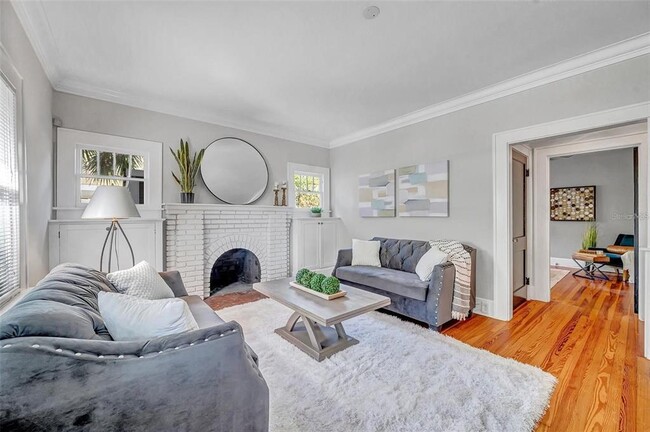 Photo - 455 13th Ave NE