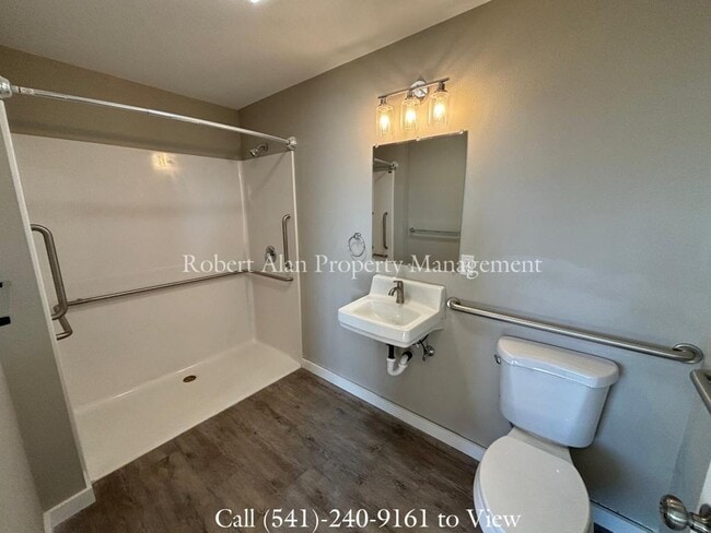 Photo - 2601 SW Hailey Ave