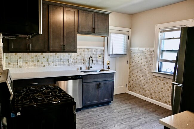 Photo - 2477-2479 N Dousman St Unit 2479