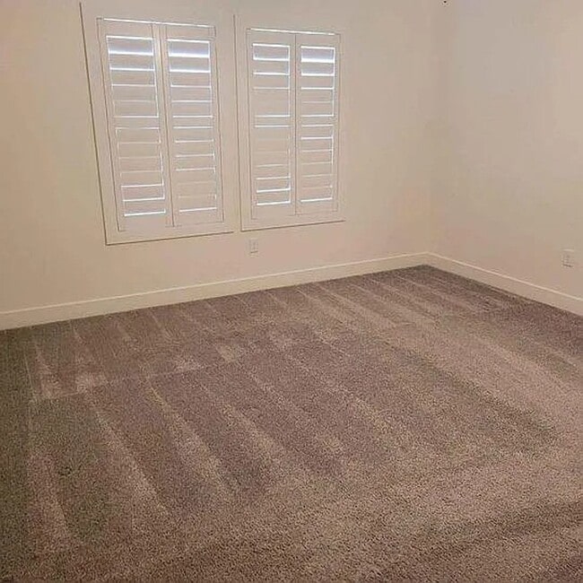 Photo - End Unit 3 Bedroom Townhome