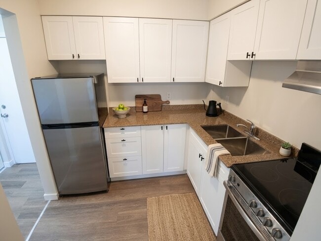 Photo - Sandwich Street Apartments