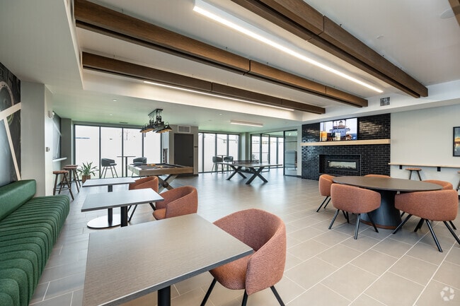 Sala de juegos - The Rail