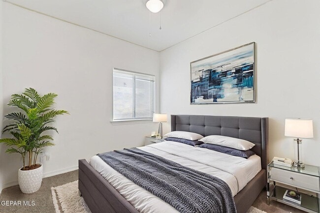 Photo - 223 Rutland Pl