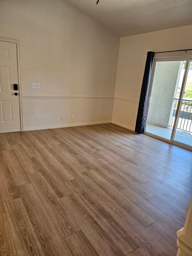 Photo - 3 Bed 2 Bath TH in Orem For Rent!