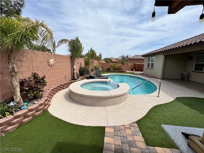 Photo - 364 Moon Aura Ave