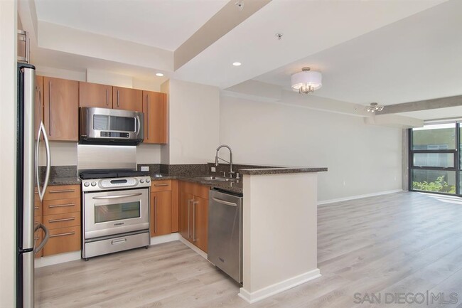 Photo - 350 Eleventh Ave Condo Unit 522