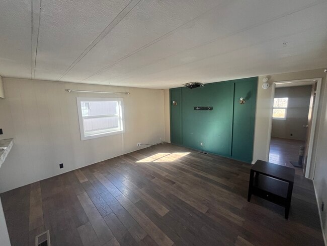 Photo - 2417 2nd St S