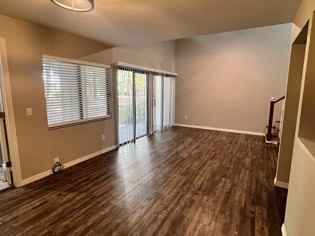 Photo - 5422 SW 4th Pl