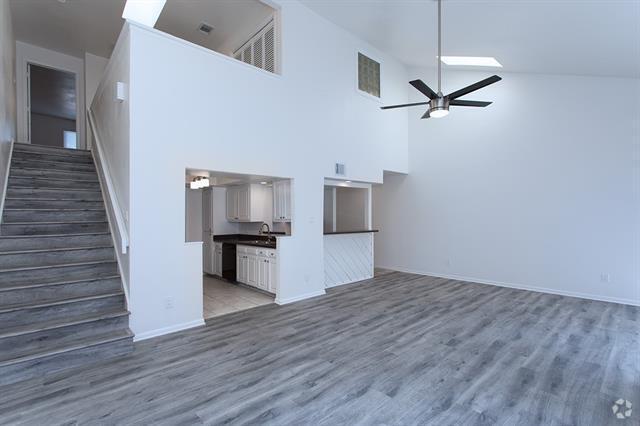 Building Photo - 7450 Holly Hill Dr Unit 106 Rental