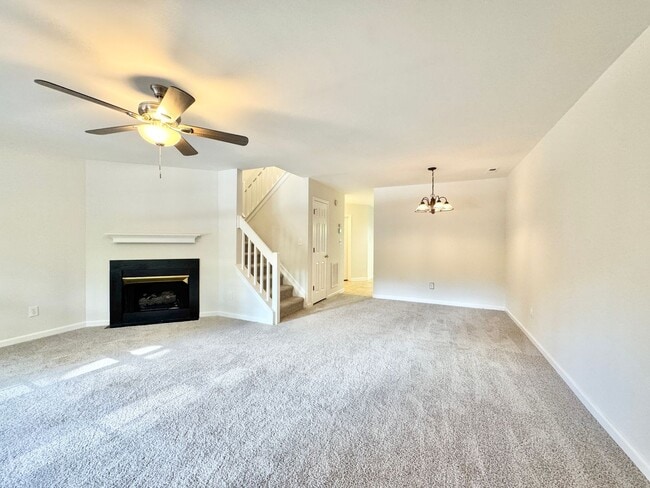 Photo - Charming 2 Bedroom Townhome in Chelsea Commons