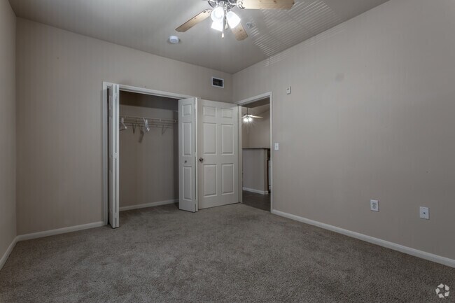 2BR, 2BA - 1,064SF - Second Bedroom - Atascocita Pines