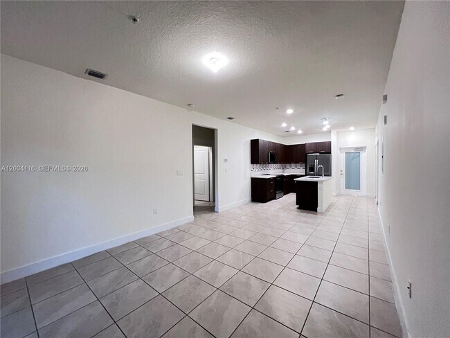 Photo - 8265 NW 41st St