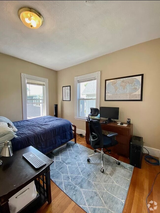 Building Photo - 5 Fuller St Unit 5A Rental