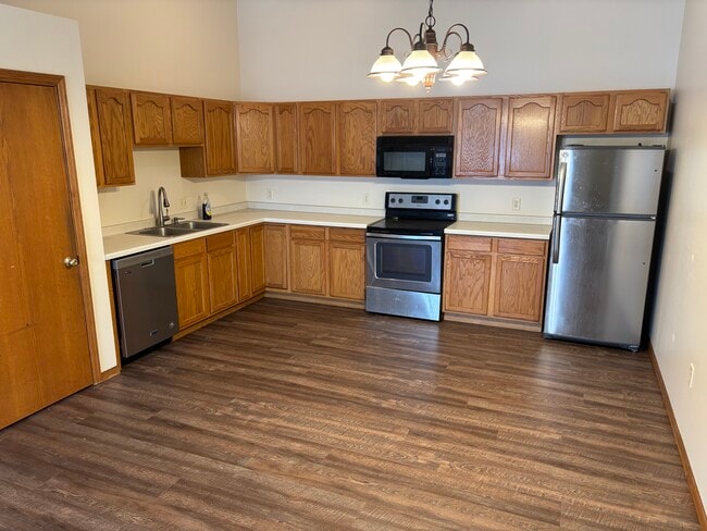 Photo - 16976 54th Ave