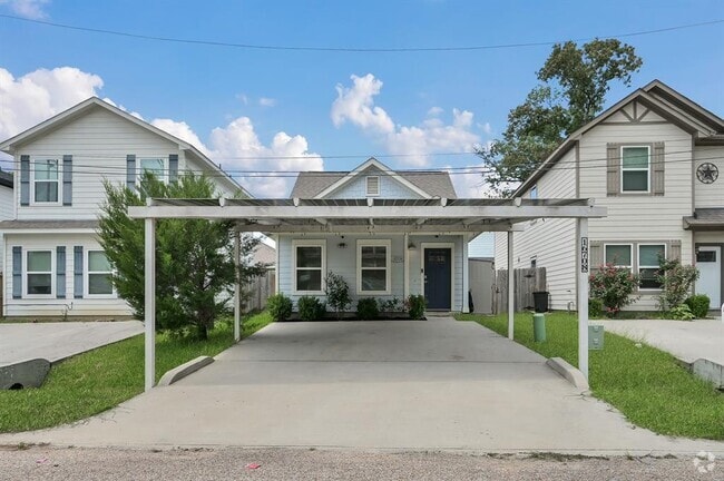 Building Photo - 16708 Stonefield St Rental