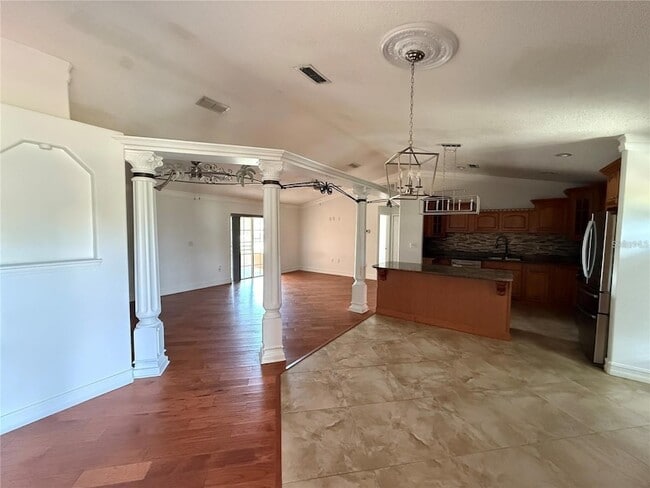 Photo - 3900 Oak Pointe Blvd