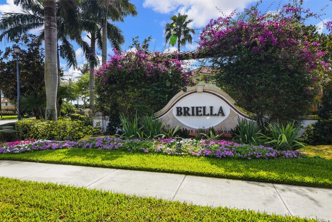 Building Photo - 7392 Briella Dr
