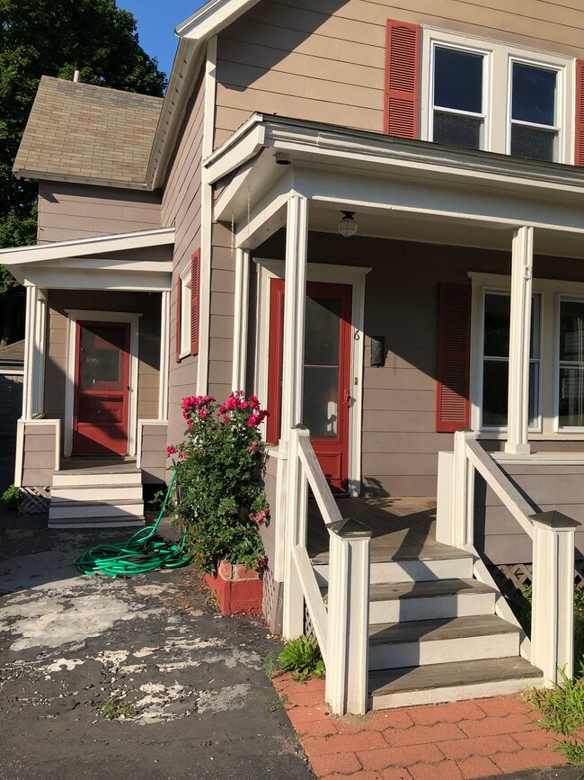 Building Photo - 6 Mousam Ct