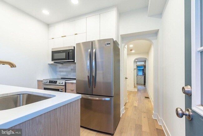 Photo - 2563 E Elkhart St