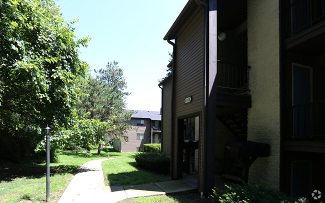 Long Acres Apartments