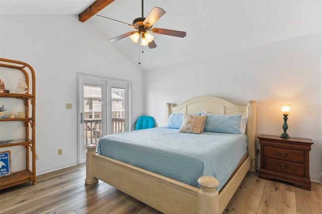 Photo - 22101 Guadalupe Dr