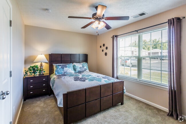 2 BR, 2 BA - 1080SF