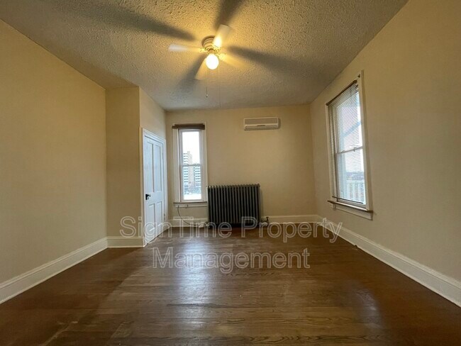 Photo - 222 Summit Ave Unit Apt 2R