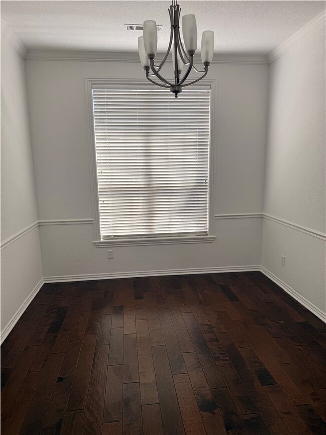 Photo - 5102 Roxbury Way